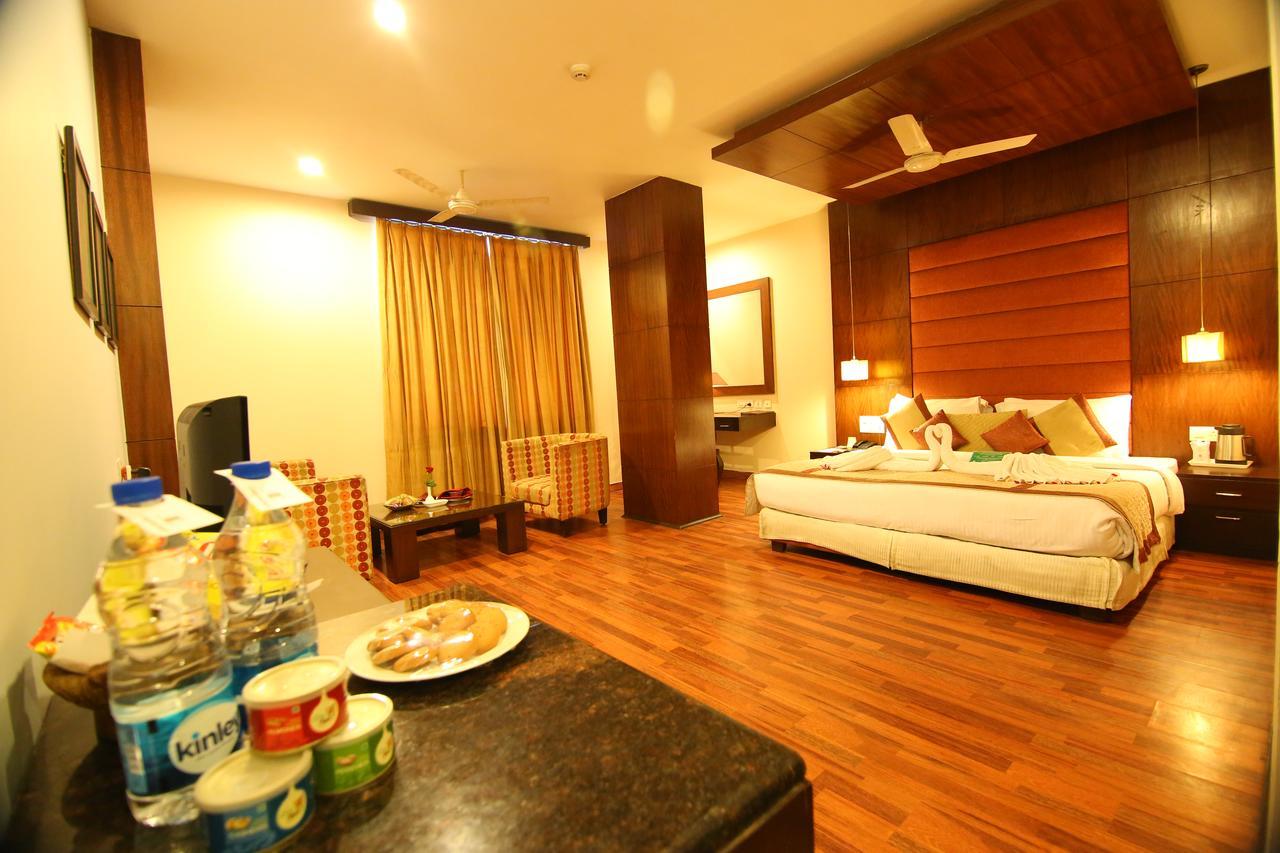Cs Boutique Hotel Faridabad Exterior foto